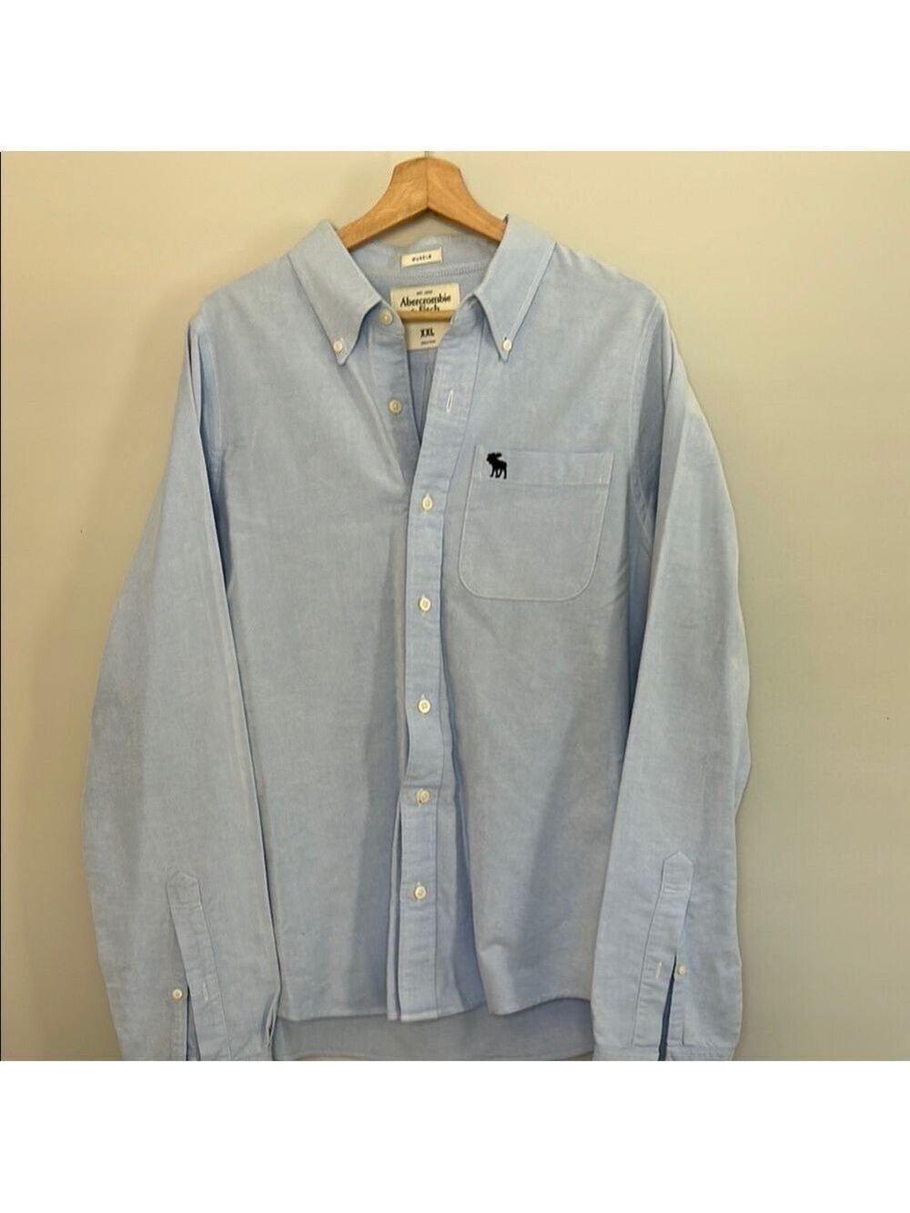 Abercrombie & Fitch 100% Cotton Muscle Button Down Shirt